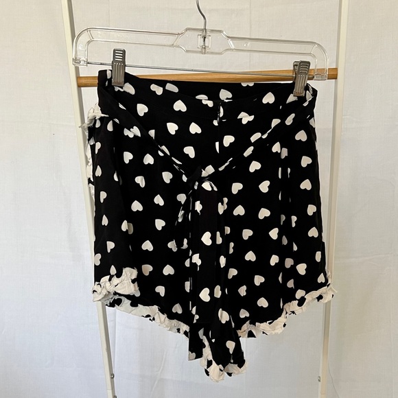For Love & Lemons BRIGITTE SKORT (S) with black and white hearts - Picture 7 of 10